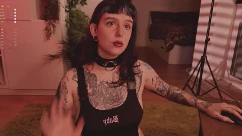 Snapshot of mika_moon_ chatting on October 2025 06:38:02 PM mika_moon_ online show from October 2025 06:38:02 PM