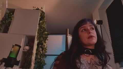 Snapshot of mika_moon_ chatting on October 2025 04:28:01 PM mika_moon_ online show from October 2025 04:28:01 PM