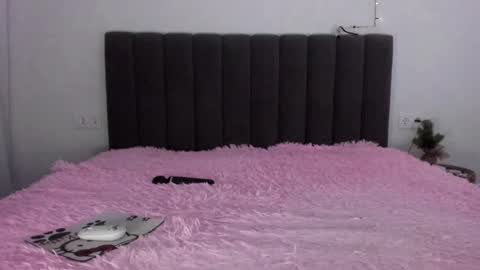 Mika online show from December 2024 09:40:01 PM