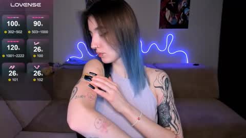 Snapshot of mika_reid chatting on February 2026 08:43:01 AM Mika online show from February 2026 08:43:01 AM