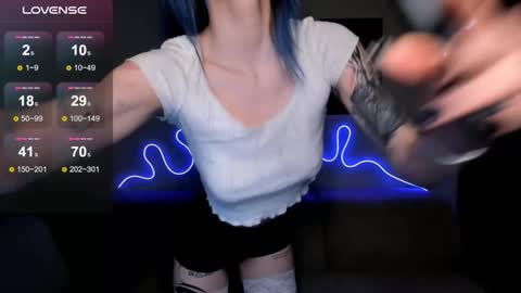 Snapshot of mika_reid chatting on February 2026 02:07:01 PM Mika online show from February 2026 02:07:01 PM