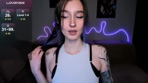 Snapshot of mika_reid chatting on February 2026 03:43:02 PM Mika online show from February 2026 03:43:02 PM