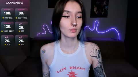 Snapshot of mika_reid chatting on March 2026 12:34:01 PM Mika online show from March 2026 12:34:01 PM