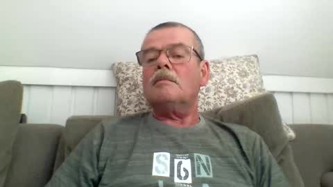 Snapshot of mikael42 chatting on May 2026 01:16:02 PM mikael42 online show from May 2026 01:16:02 PM