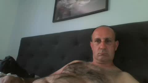 mikael_r52 online show from July 2026 07:35:02 AM
