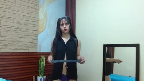 Snapshot of mikaela303av chatting on September 2025 03:33:02 AM mikaela303av online show from September 2025 03:33:02 AM