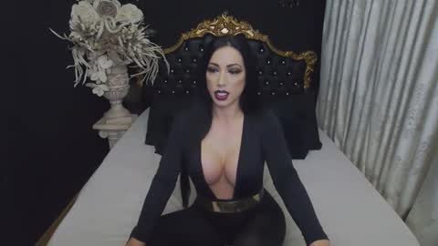 Mikaela online show from March 2026 04:03:01 AM