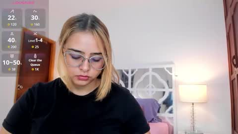 Mikaela blondie bigass online show from November 2025 11:32:02 AM