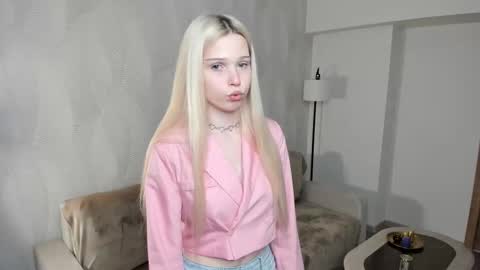 Snapshot of mikaelataron chatting on December 2025 09:09:02 PM Angel girl online show from December 2025 09:09:02 PM