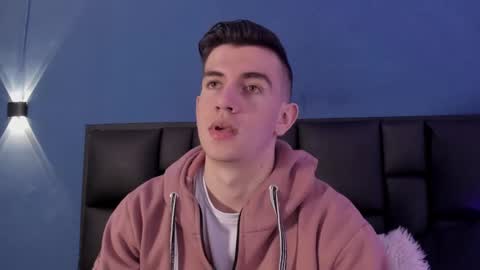 Snapshot of mikaelslow chatting on October 2025 03:56:01 AM mikael online show from October 2025 03:56:01 AM