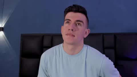 Snapshot of mikaelslow chatting on October 2025 04:41:02 AM mikael online show from October 2025 04:41:02 AM