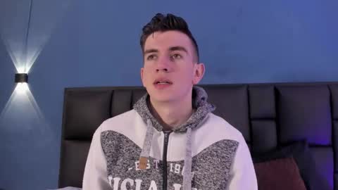 Snapshot of mikaelslow chatting on October 2025 04:13:02 AM mikael online show from October 2025 04:13:02 AM