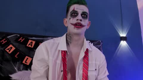 Snapshot of mikaelslow chatting on October 2025 04:13:01 AM mikael online show from October 2025 04:13:01 AM