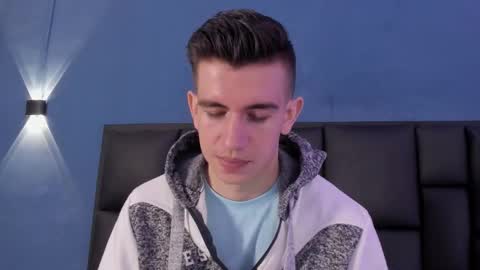 Snapshot of mikaelslow chatting on November 2025 04:23:02 AM mikael online show from November 2025 04:23:02 AM