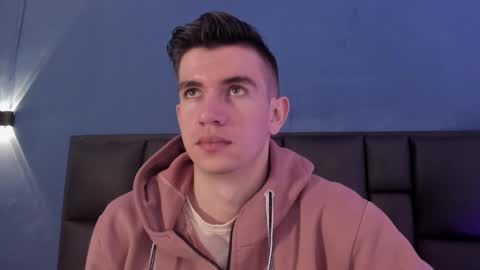 Snapshot of mikaelslow chatting on November 2025 03:34:01 AM mikael online show from November 2025 03:34:01 AM