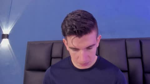 Snapshot of mikaelslow chatting on November 2025 04:44:01 AM mikael online show from November 2025 04:44:01 AM