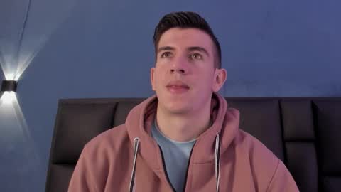 Snapshot of mikaelslow chatting on November 2025 04:23:02 AM mikael online show from November 2025 04:23:02 AM