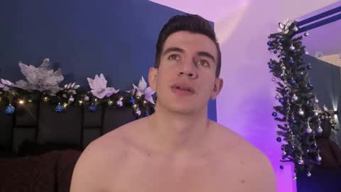 Snapshot of mikaelslow chatting on November 2025 04:02:02 AM mikael online show from November 2025 04:02:02 AM