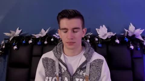 Snapshot of mikaelslow chatting on November 2025 04:03:02 AM mikael online show from November 2025 04:03:02 AM