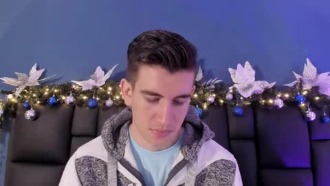 Snapshot of mikaelslow chatting on November 2025 04:48:02 AM mikael online show from November 2025 04:48:02 AM