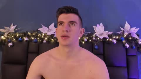 Snapshot of mikaelslow chatting on December 2025 03:44:02 AM mikael online show from December 2025 03:44:02 AM