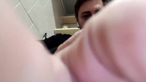 Snapshot of mikavfr chatting on February 2025 06:37:01 PM Mika online show from February 2025 06:37:01 PM