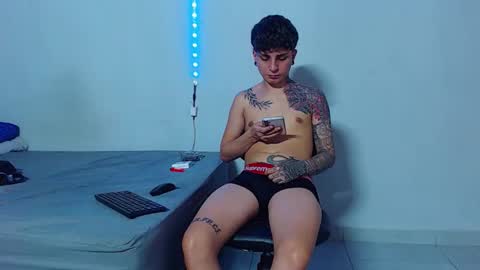 Snapshot of mike777jr chatting on October 2025 04:57:01 PM Mike IMDEPENDIENT MODEL online show from October 2025 04:57:01 PM