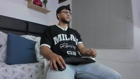  MIKE FOXXX online show from February 2026 01:25:01 PM