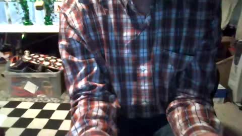 Snapshot of mikeb3200 chatting on December 2024 04:38:02 AM mikeb3200 online show from December 2024 04:38:02 AM