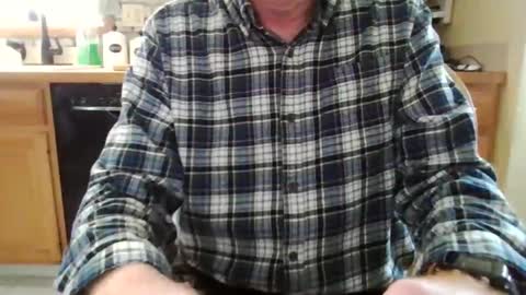 Snapshot of mikeb3200 chatting on November 2025 03:12:02 PM mikeb3200 online show from November 2025 03:12:02 PM