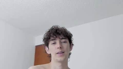 Snapshot of mikebelf4 chatting on October 2025 02:21:01 AM Mikebelf4 online show from October 2025 02:21:01 AM