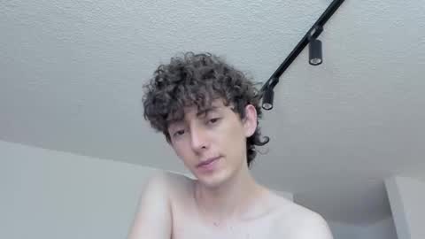 Snapshot of mikebelf4 chatting on October 2025 04:13:02 AM Mikebelf4 online show from October 2025 04:13:02 AM