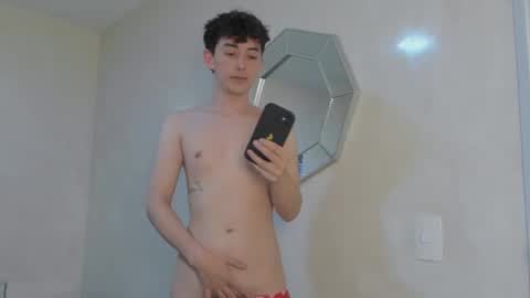 Snapshot of mikebelf4 chatting on November 2025 10:20:02 PM Mikebelf4 online show from November 2025 10:20:02 PM