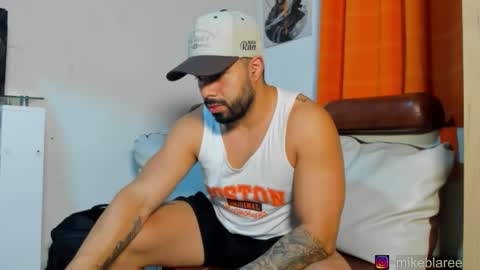 mikeblaree online show from February 2026 12:25:02 AM