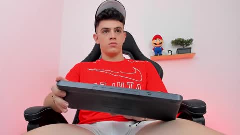 Snapshot of mikecooper_ chatting on February 2026 01:35:02 AM Mike Cooper online show from February 2026 01:35:02 AM