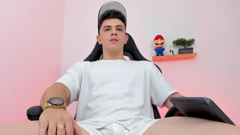 Snapshot of mikecooper_ chatting on February 2026 11:38:02 PM Mike Cooper online show from February 2026 11:38:02 PM