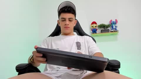 Snapshot of mikecooper_ chatting on February 2026 11:36:02 PM Mike Cooper online show from February 2026 11:36:02 PM