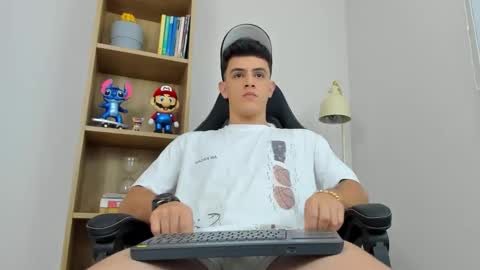 Snapshot of mikecooper_ chatting on March 2026 12:10:02 AM Mike Cooper online show from March 2026 12:10:02 AM