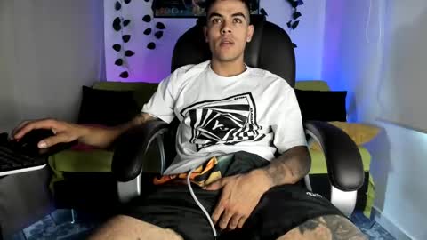 Snapshot of mikee_scooth chatting on September 2025 03:26:02 PM mikee_scooth online show from September 2025 03:26:02 PM