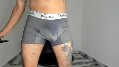 Snapshot of mikee_scooth chatting on December 2025 07:33:02 PM mikee_scooth online show from December 2025 07:33:02 PM