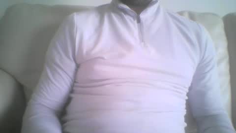 Snapshot of mikehockishuge9 chatting on November 2025 12:25:01 PM mikehockishuge9 online show from November 2025 12:25:01 PM