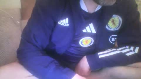 Snapshot of mikehockishuge9 chatting on February 2026 11:30:01 PM mikehockishuge9 online show from February 2026 11:30:01 PM