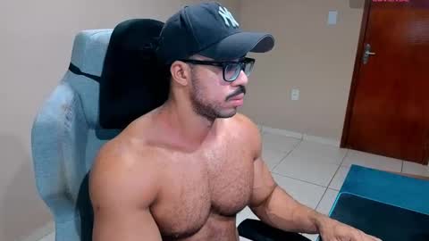 Snapshot of mikehotk chatting on September 2025 08:42:02 PM mikehotk online show from September 2025 08:42:02 PM
