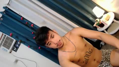 Snapshot of mikel_masterbater chatting on March 2026 02:45:01 PM mikel_masterbater online show from March 2026 02:45:01 PM