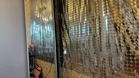 Mila online show from April 2026 07:33:01 AM