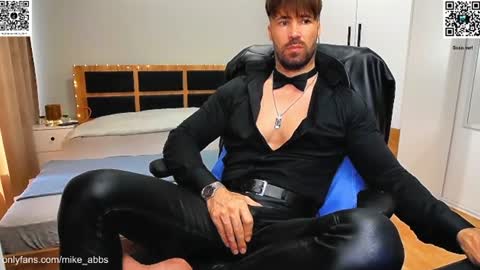 Mike    online show from June 2026 11:31:01 AM