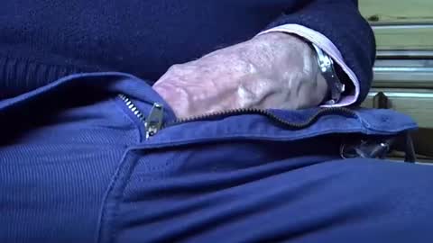 Snapshot of mikeybed chatting on December 2024 09:41:01 AM mikeybed online show from December 2024 09:41:01 AM