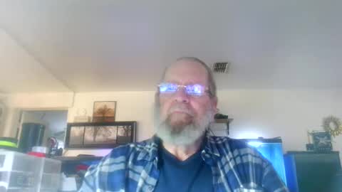 Snapshot of mikeyd1a chatting on January 2026 05:04:02 PM mikeyd1a online show from January 2026 05:04:02 PM