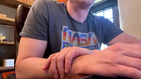 mikeydubs10 online show from April 2026 05:35:02 PM