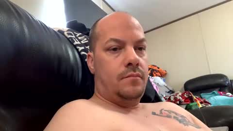 mikeylikesit2222 online show from February 2025 05:59:01 PM